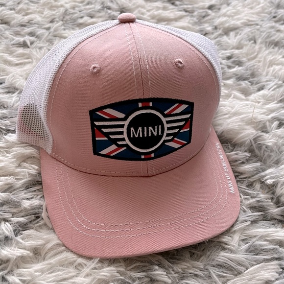 Accessories - Light pink wide brim cap Mini Cooper of Burlington symbol, adjustable, new